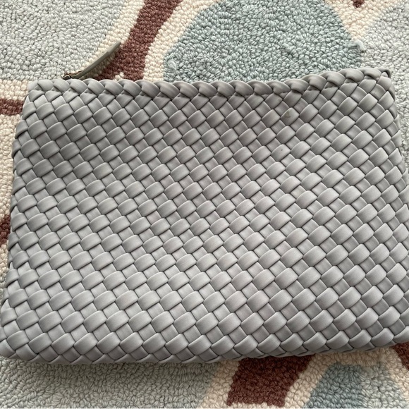 St. Barths Medium Solid - Picture 3 of 5